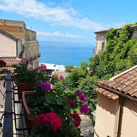 Bed & Breakfast Caterina House